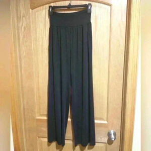 UEU All Back To Basic Size Small palazzo skin friendly black stretch athletic
